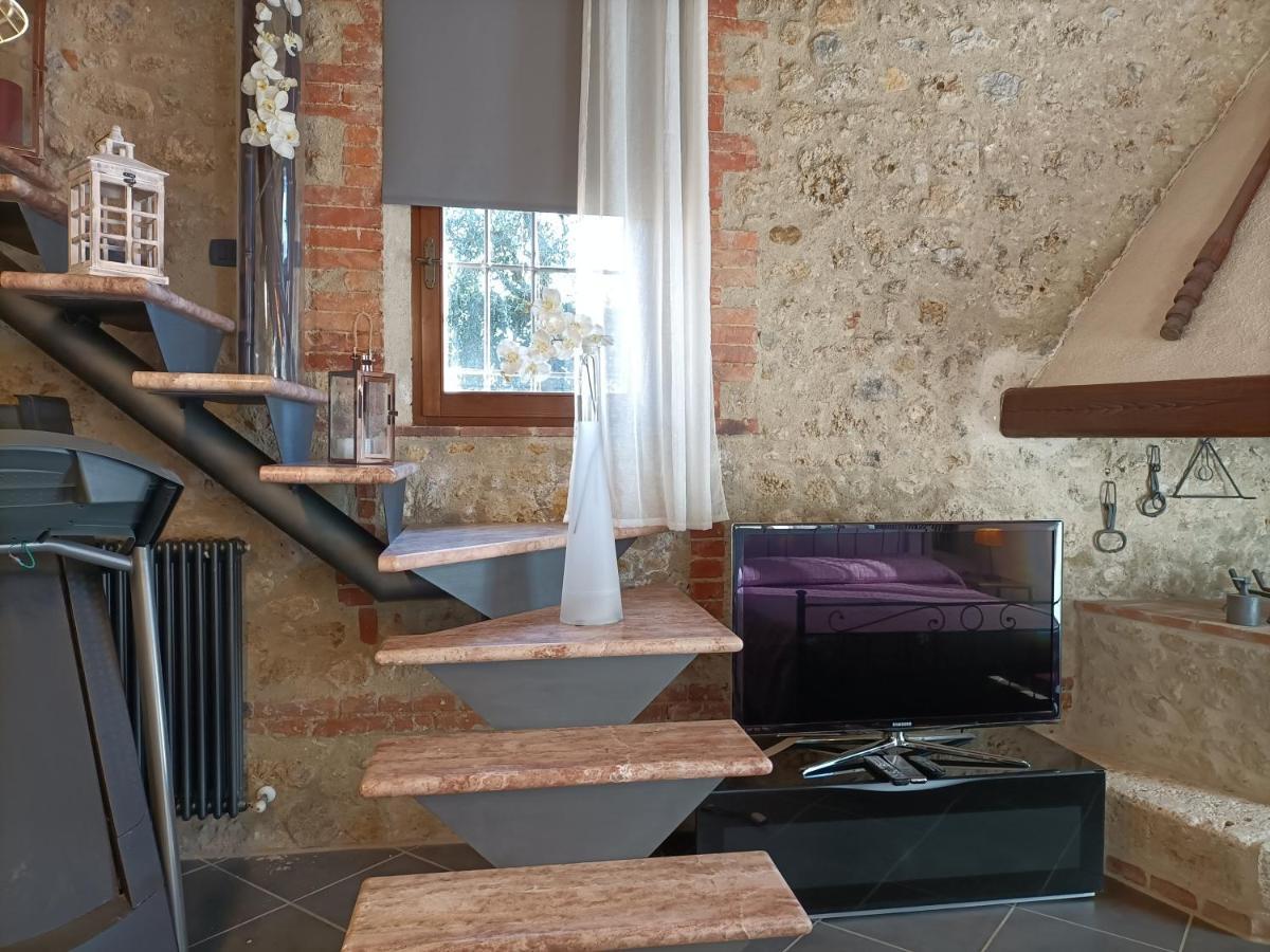 La Limonaia Country House มอนเตริจโจนี ภายนอก รูปภาพ